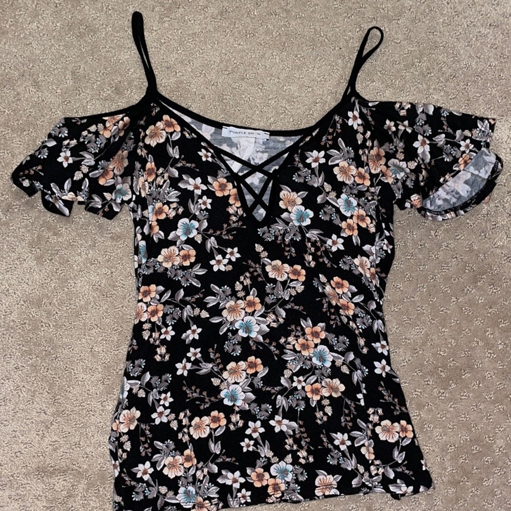 Key hole shirt, floral, small